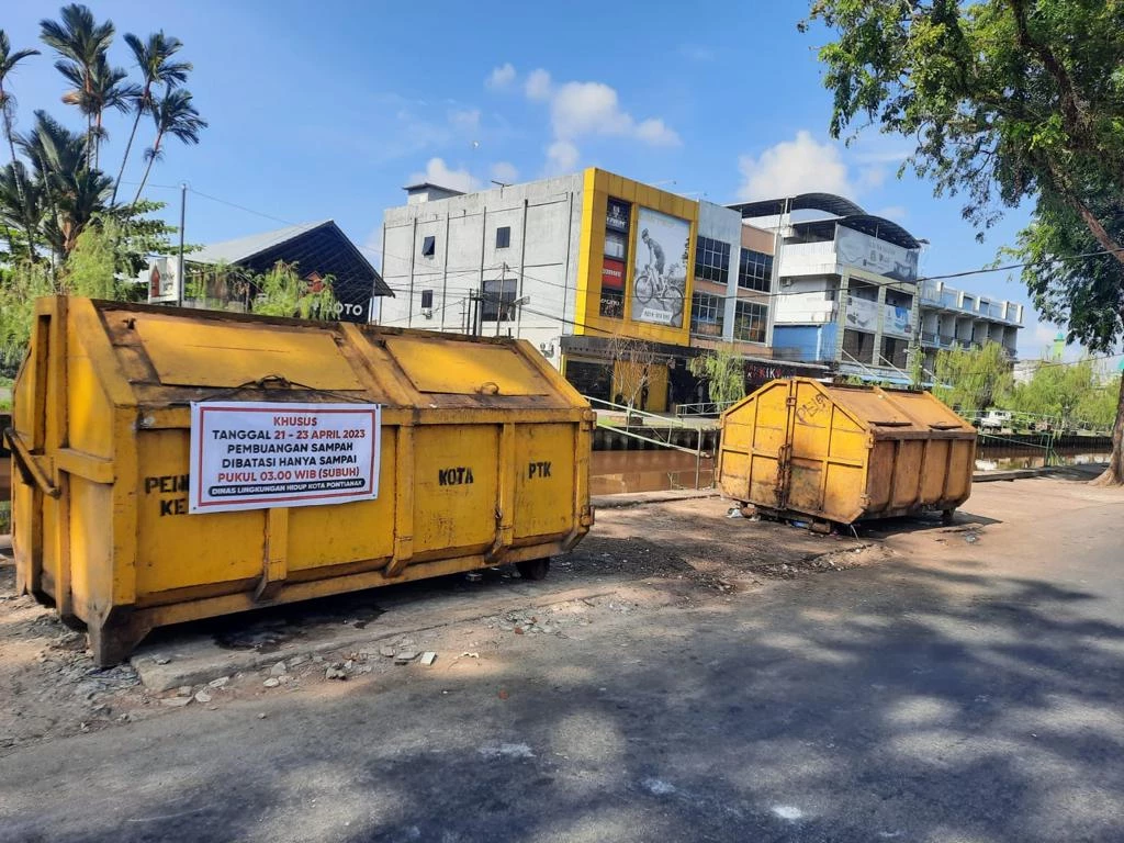 DLH Siagakan Petugas Antisipasi Lonjakan Sampah di Hari Lebaran DLH Siagakan Petugas Antisipasi Lonjakan Sampah di Hari Lebaran