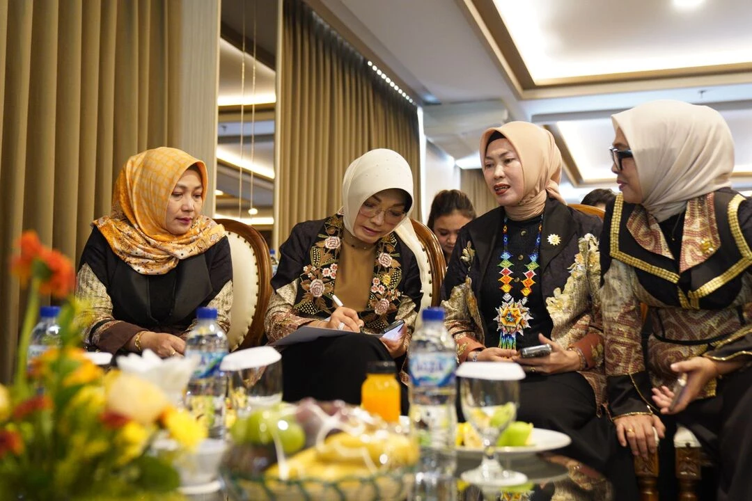 Yanieta Tekankan Peran Vital PKK Didik Calon Generasi Emas Yanieta Tekankan Peran Vital PKK Didik Calon Generasi Emas