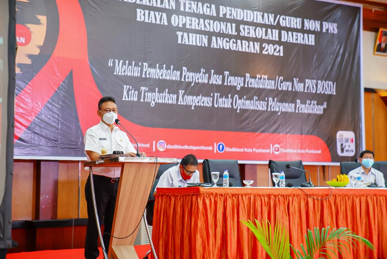 Guru Non PNS Hanya Mengajar di Satu Sekolah