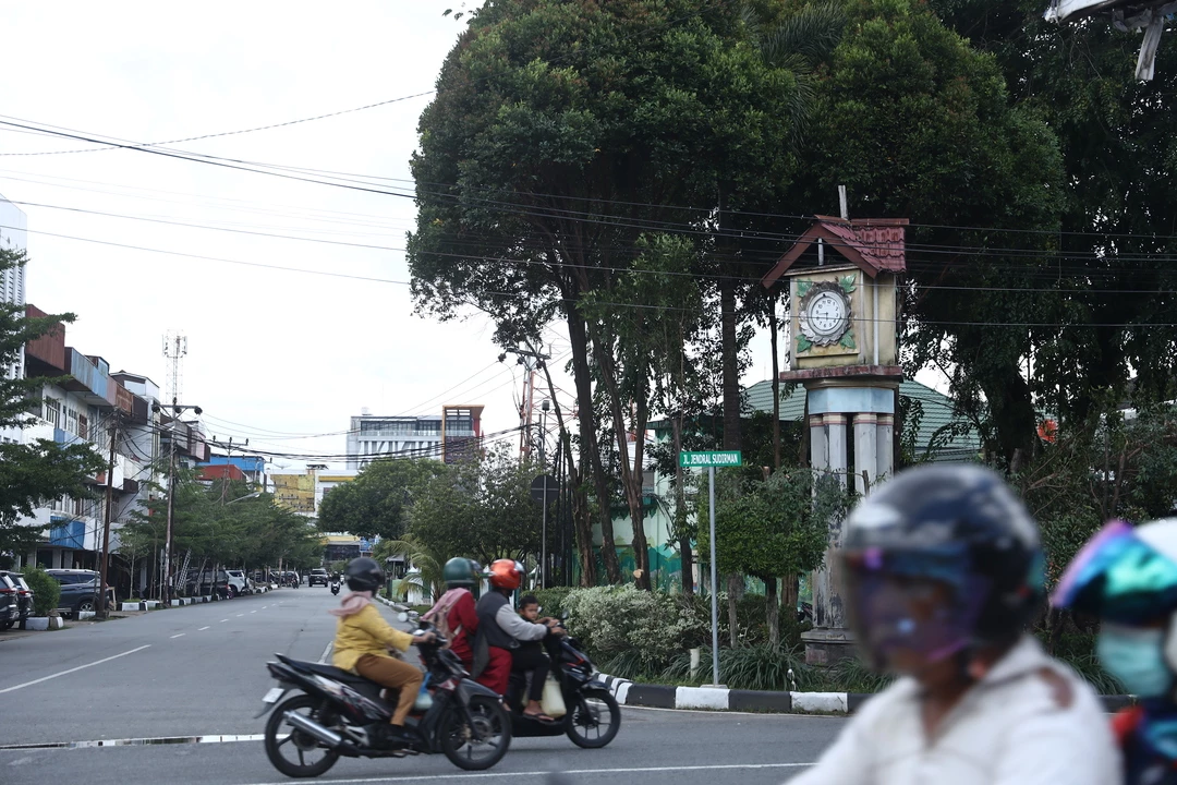 Pemkot Pontianak Renovasi Tugu Jam Tiga Muka, Hidupkan Kembali Peninggalan Sejarah