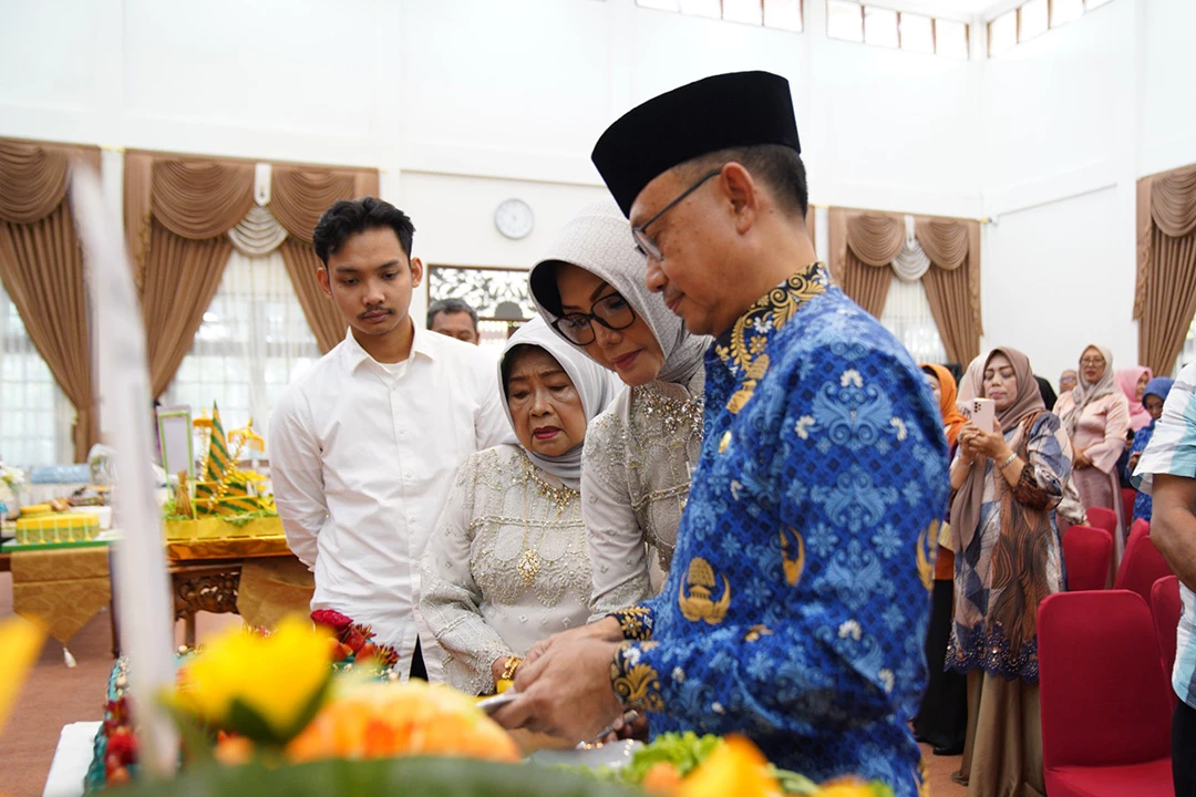 Ultah ke-60 Jelang Akhir Jabatan Wali Kota, Edi Minta ASN Bekerja Ikhlas 