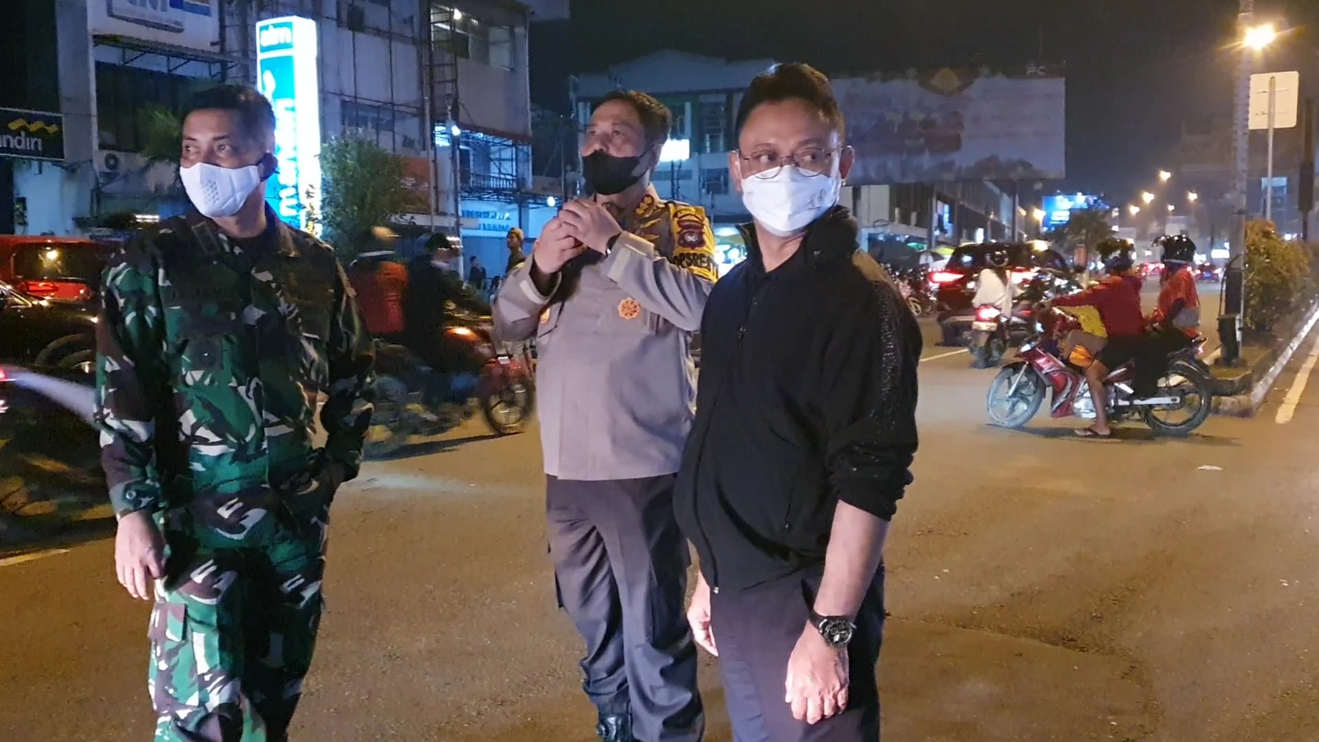 Warga Patuhi Larangan Malam Tahun Baru