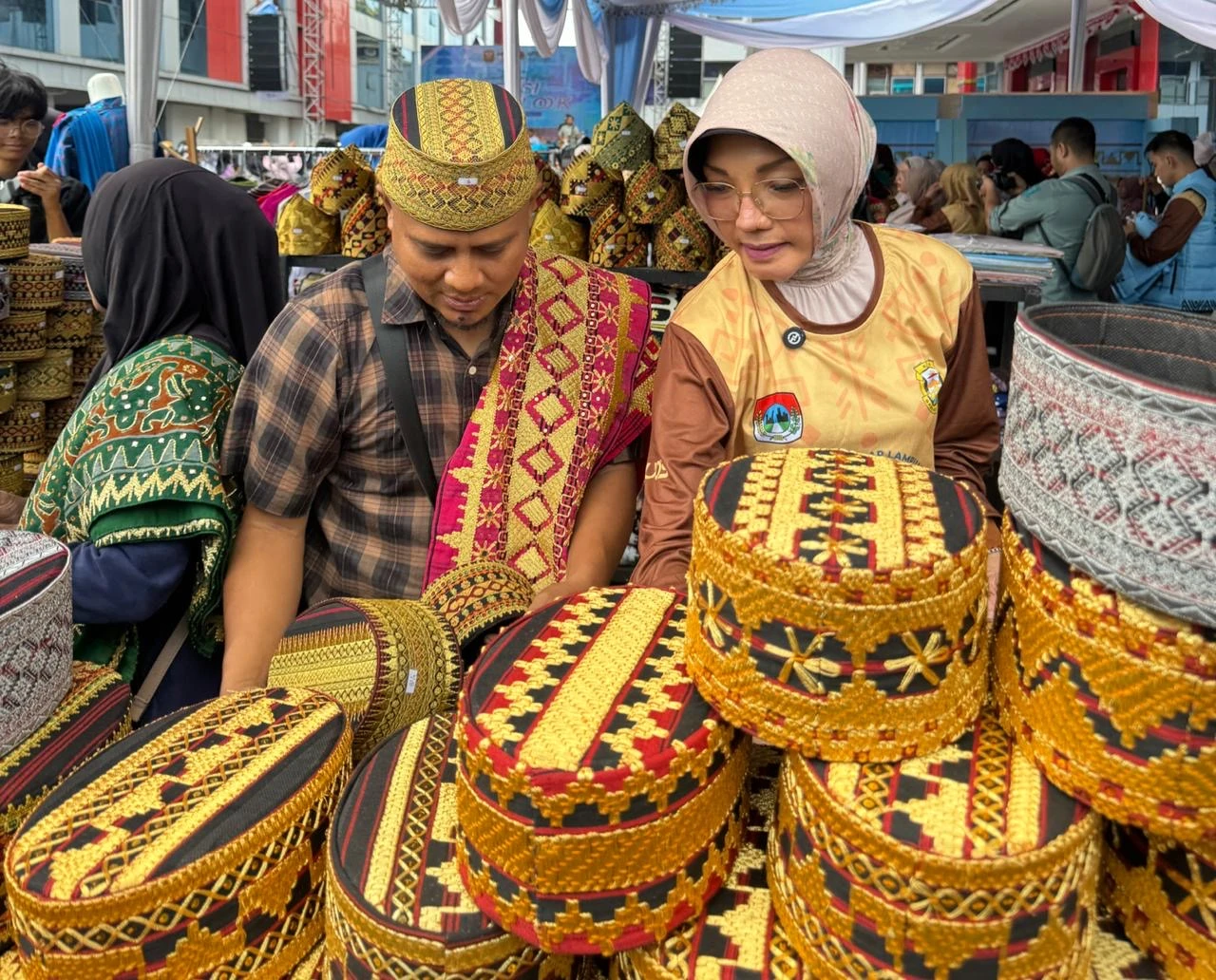 Dari Sarasehan Nasional, Yanieta Paparkan Peran Strategis Istri Wali Kota dalam Branding Daerah