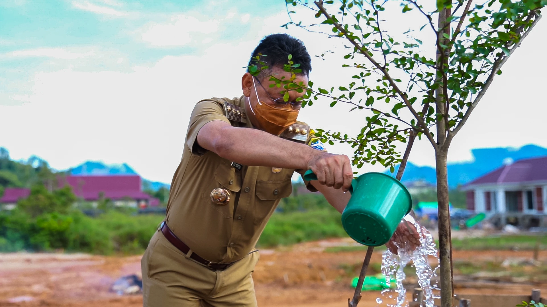 Hari Pohon Sedunia, Edi Ajak Warga Hijaukan Pontianak