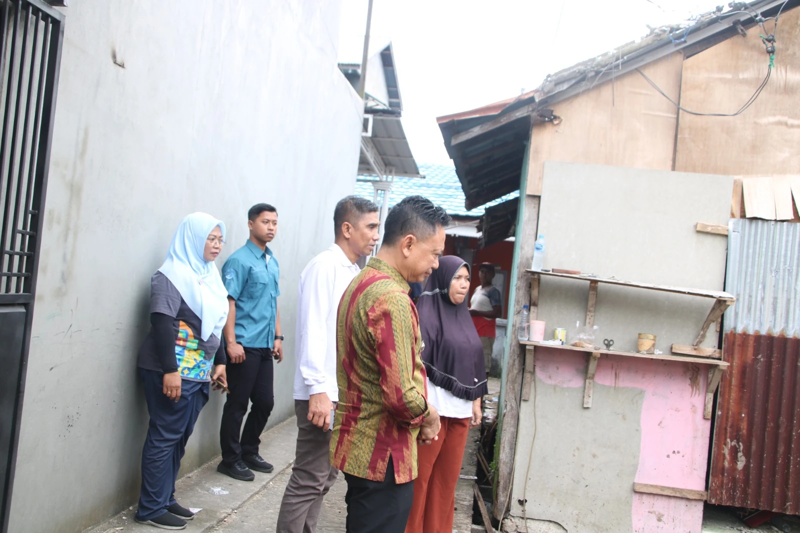 Pemkot Bantu Bedah Rumah Rizky