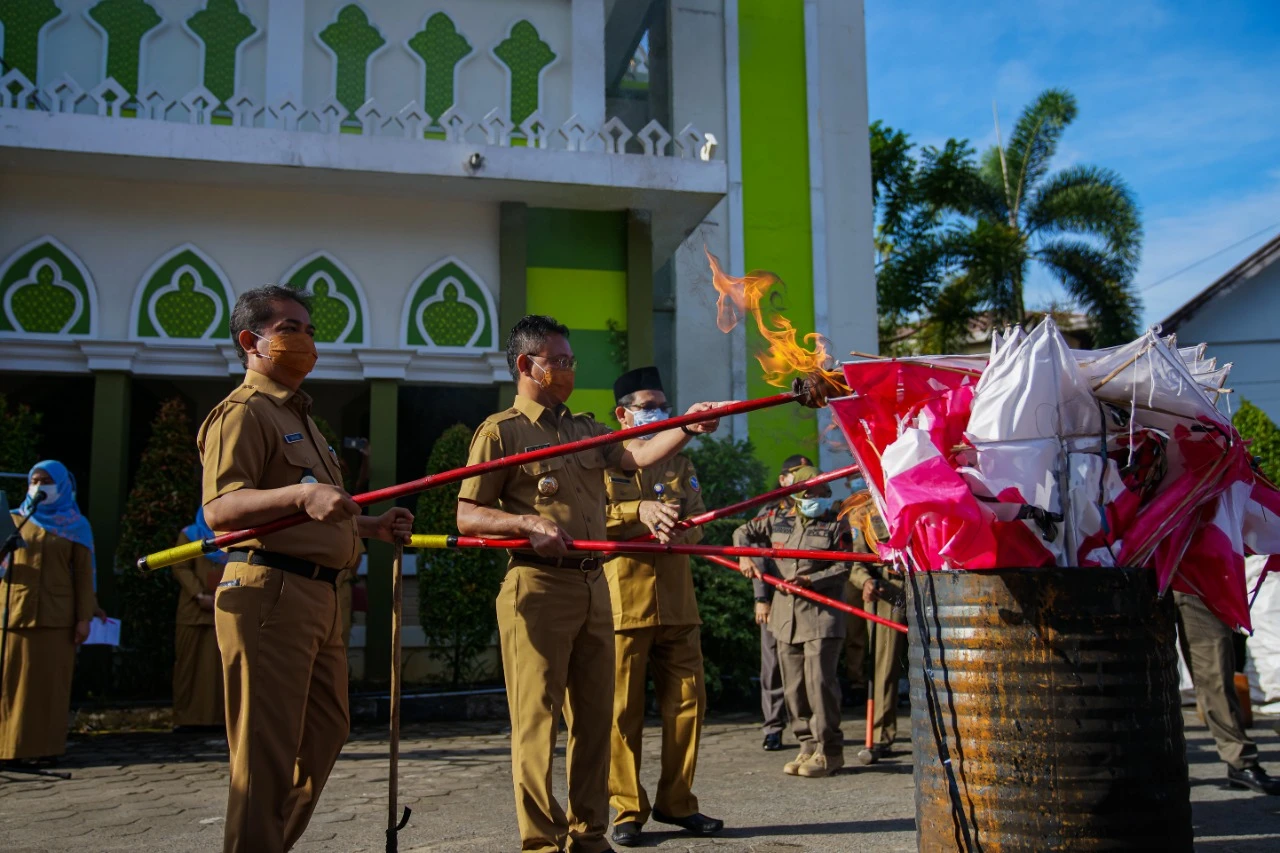 Musnahkan 1.752 Layangan dan Perlengkapannya