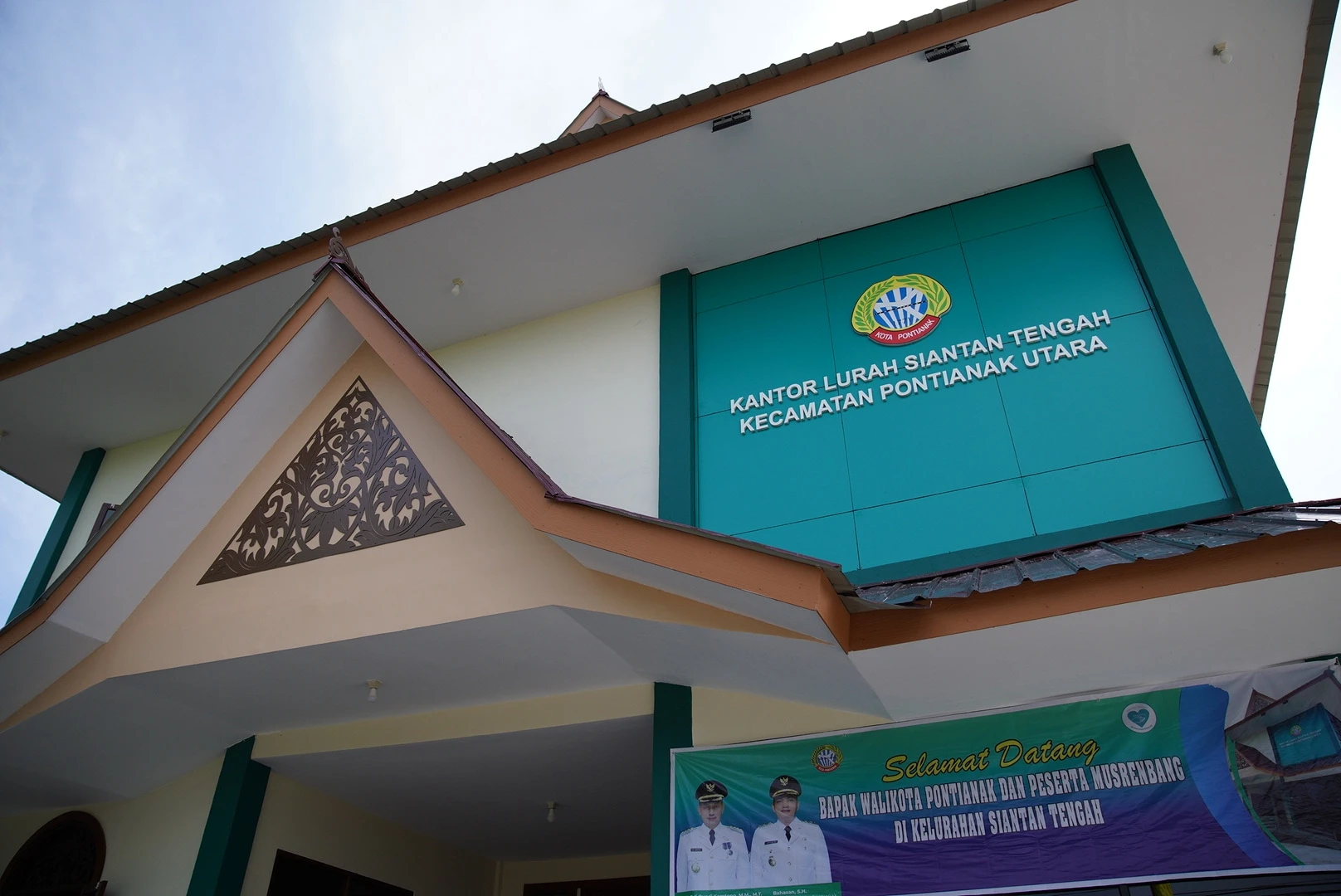 Gedung Kantor Lurah Siantan Tengah Diresmikan, Wali Kota : Pelayanan Harus Meningkat