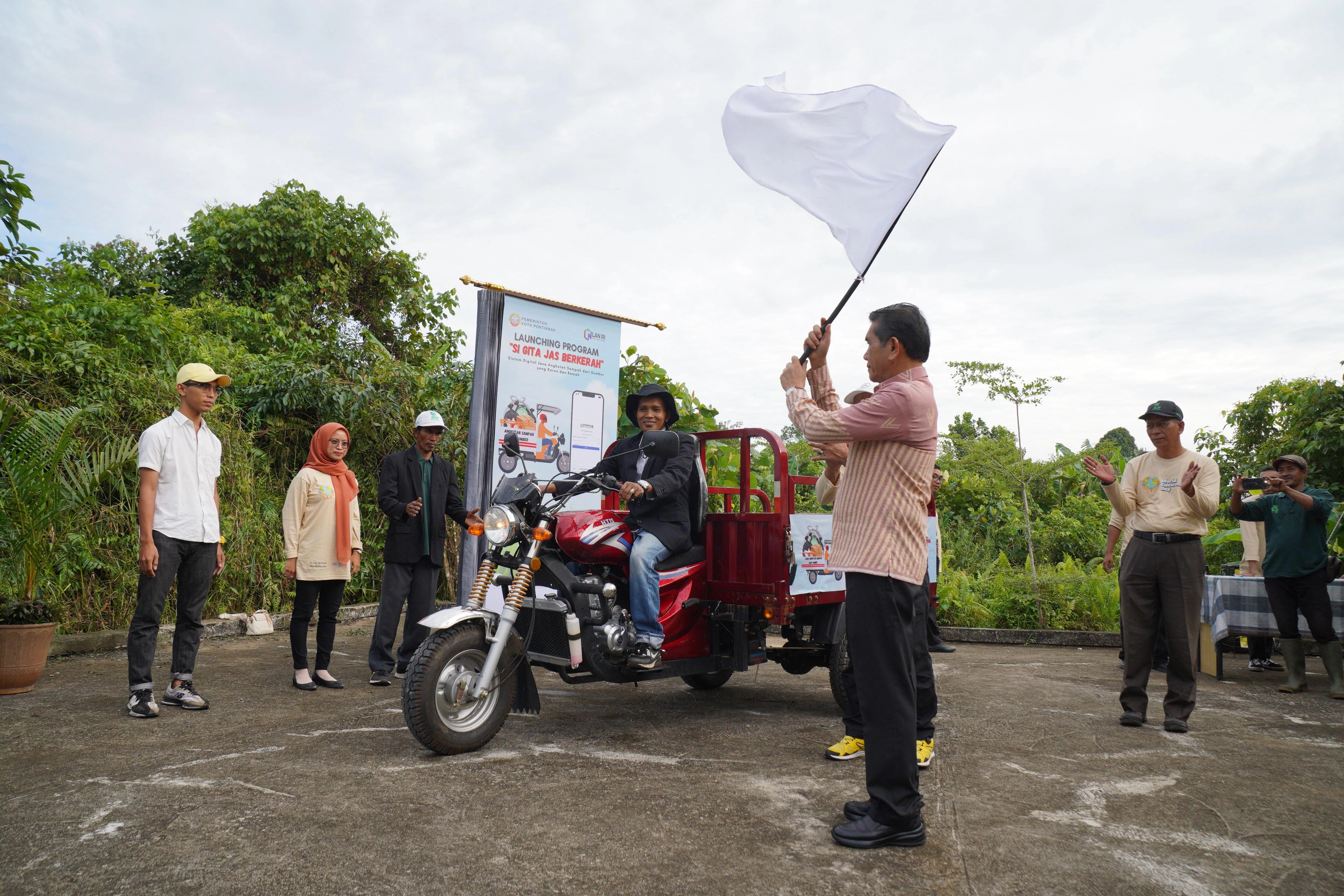 Aplikasi Si Gita Jas Berkerah, Cara Pemkot Atasi Persoalan Sampah Aplikasi Si Gita Jas Berkerah, Cara Pemkot Atasi Persoalan Sampah