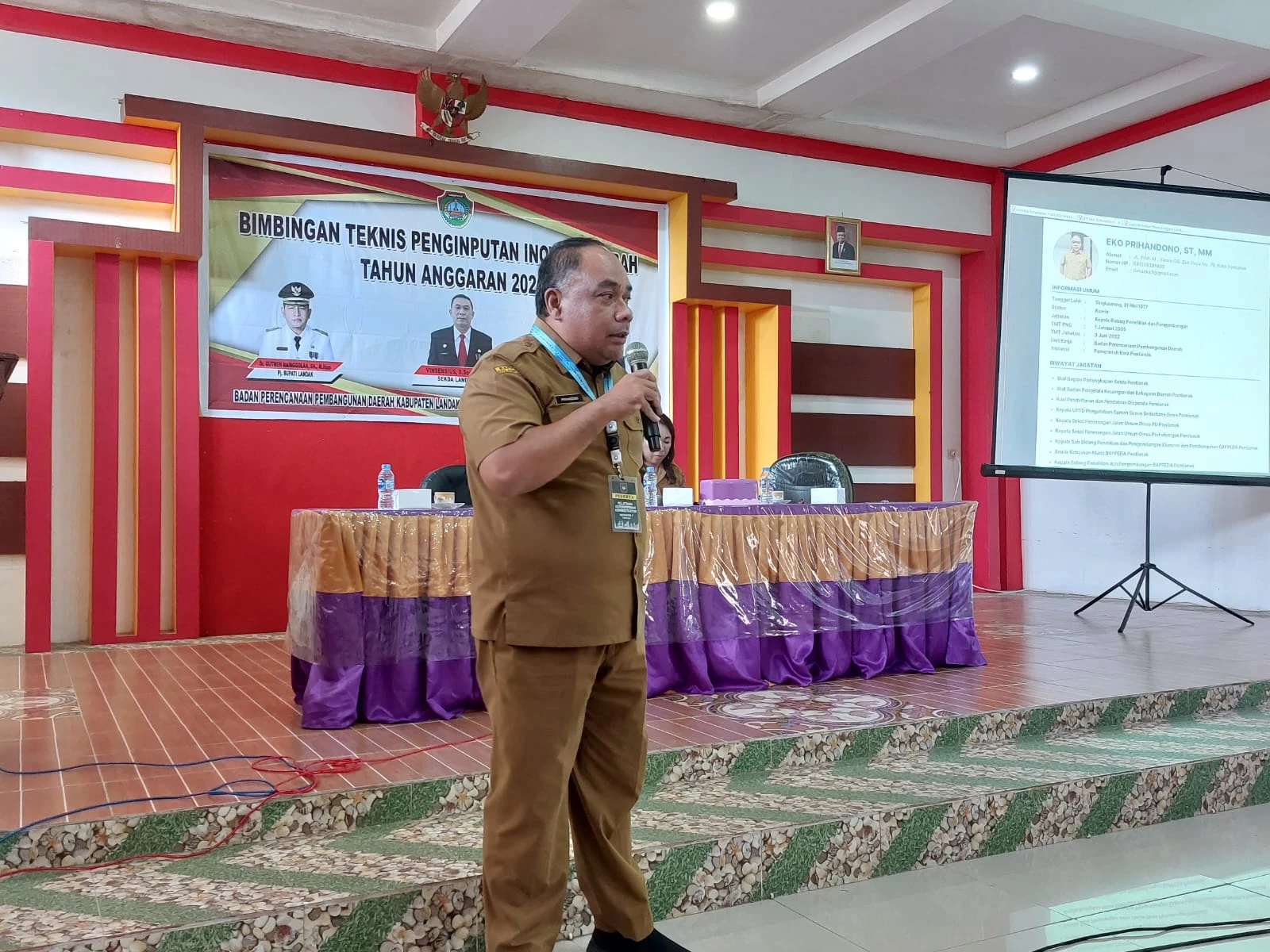 Bappeda Pontianak Berbagi Pengalaman Peningkatan Indeks Inovasi ke Pemkab Landak