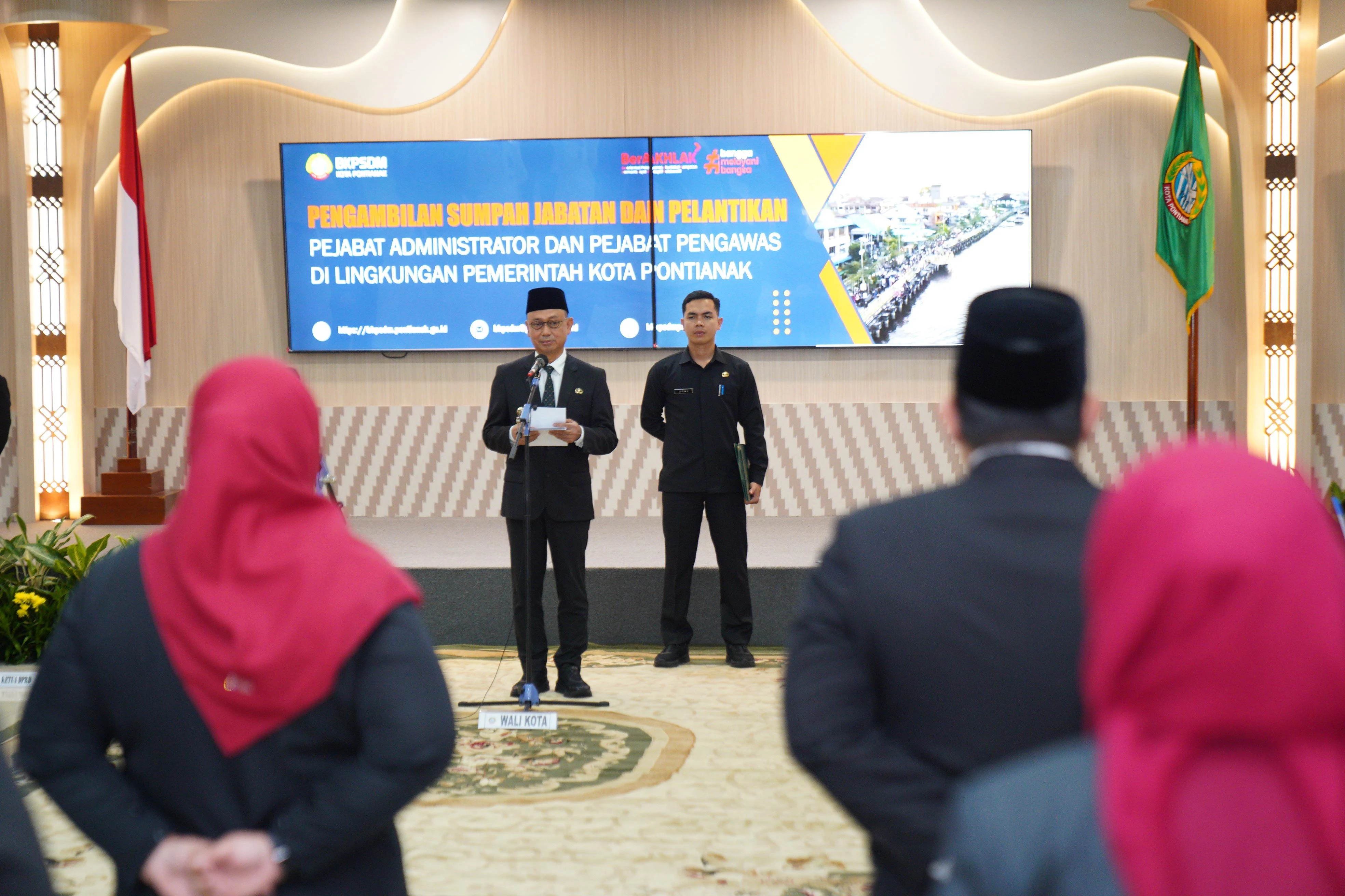 Lantik 29 Pejabat Eselon 3 dan 4, Edi Tekankan ASN Harus Adaptif dan Gerak Cepat