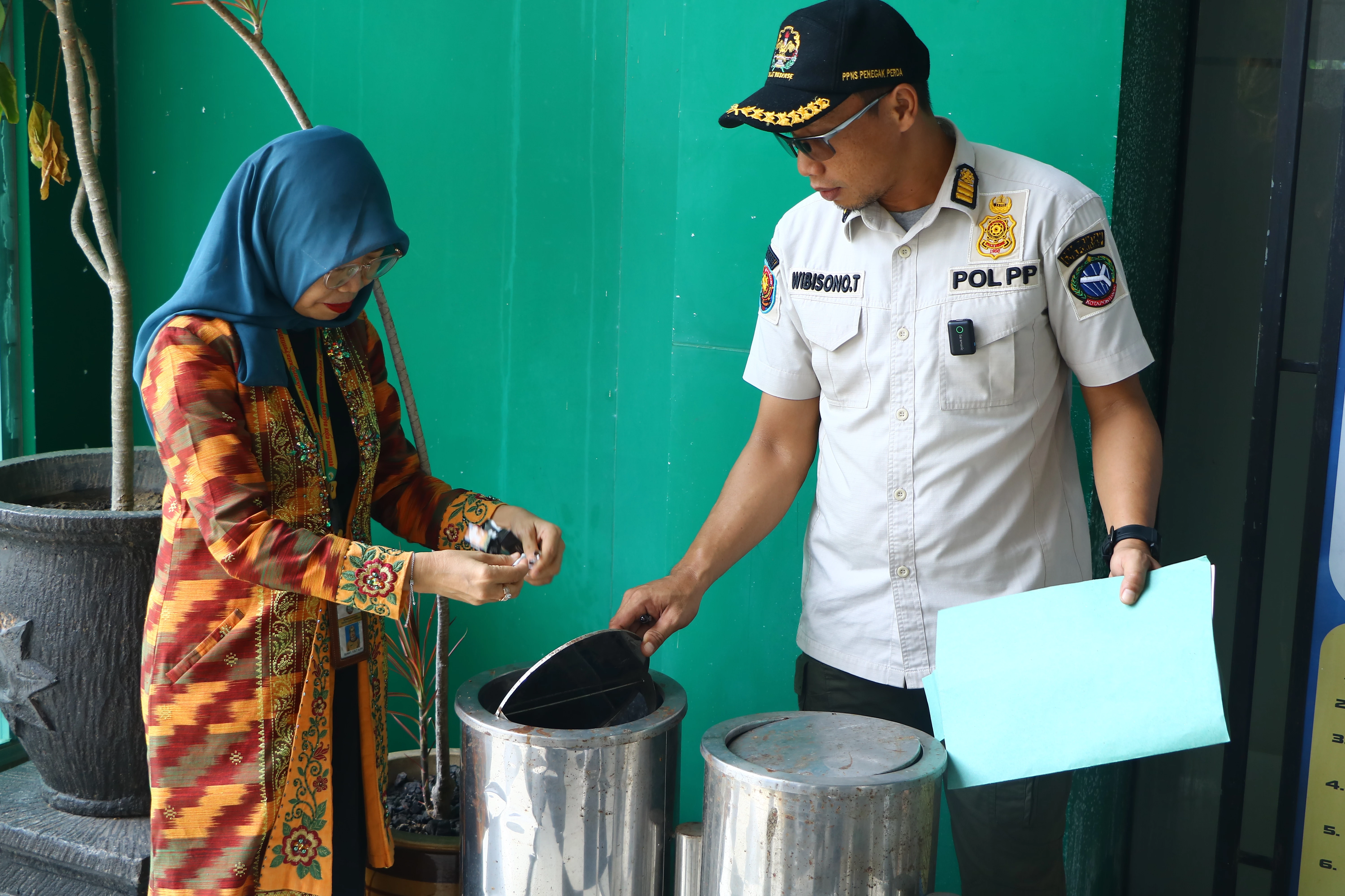 Pemkot Pontianak Monitoring Kawasan Tanpa Rokok di 6 Kecamatan Pemkot Pontianak Monitoring Kawasan Tanpa Rokok di 6 Kecamatan