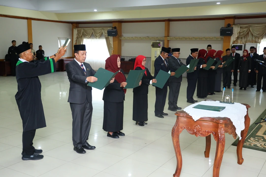 Edi Kamtono Lantik 9 Pejabat Tinggi Pratama