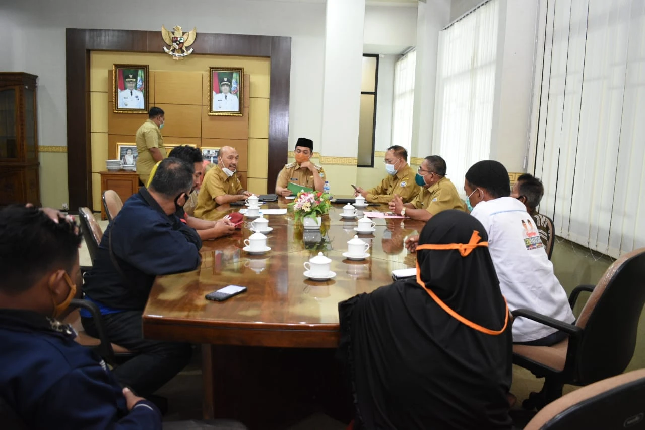 Pedagang Jalan I Gusti Ngurah Rai Minta Penundaan Pembongkaran Kios