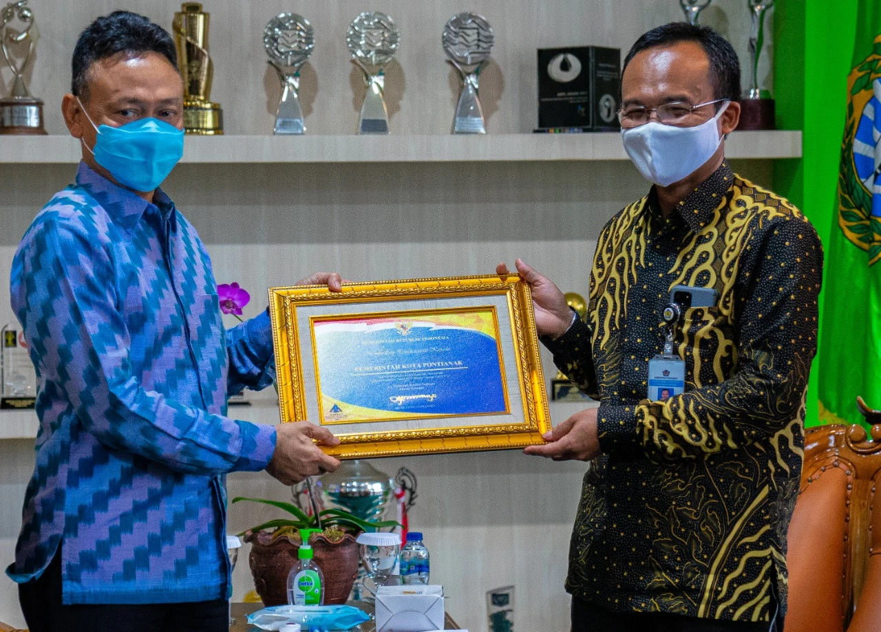 Pontianak Raih Penghargaan Lima Kali Berturut-turut Predikat WTP Murni Pontianak Raih Penghargaan Lima Kali Berturut-turut Predikat WTP Murni