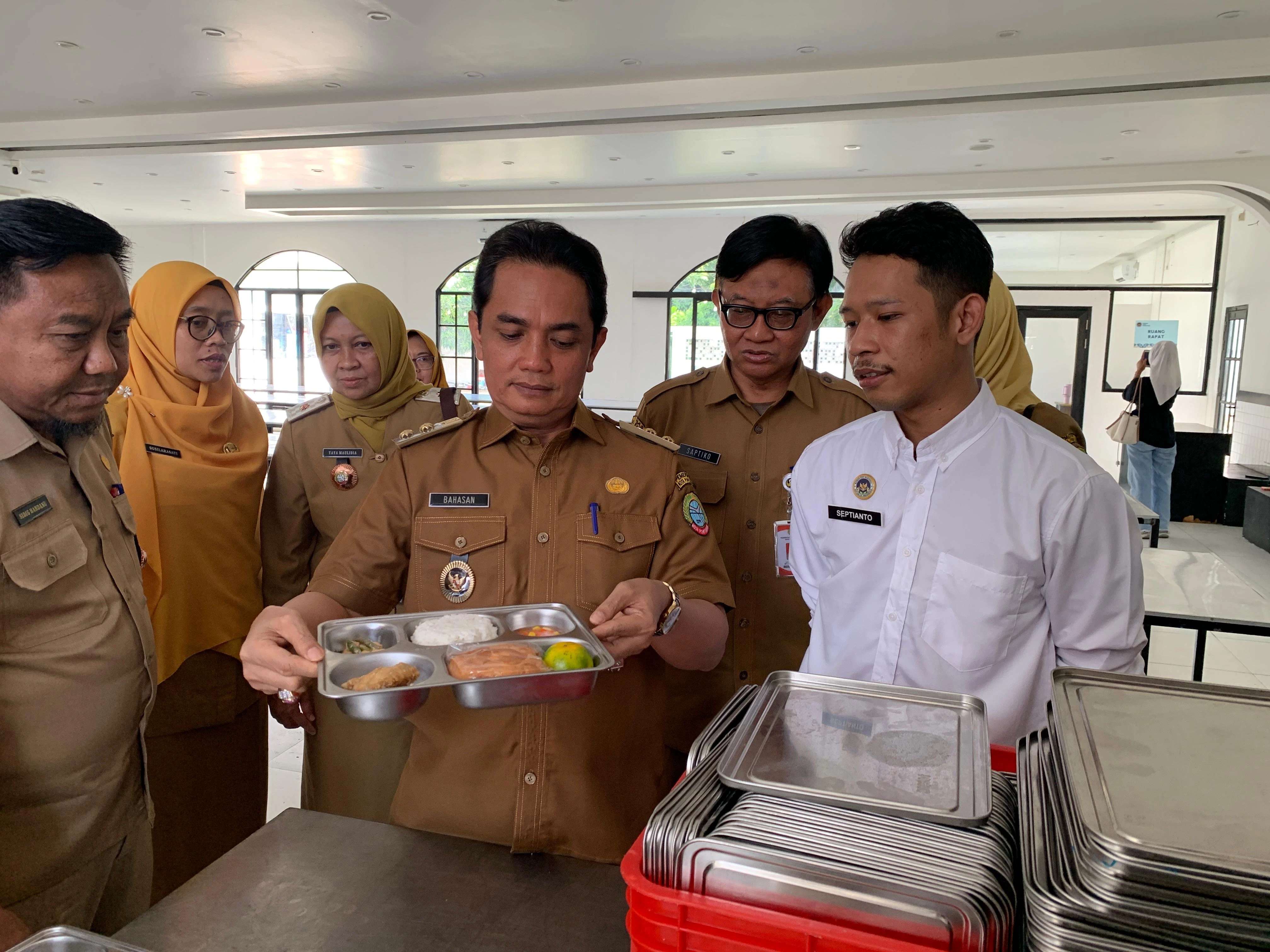 Pemkot Sidak Dapur MBG, Pastikan Sesuai Standar BGN Pemkot Sidak Dapur MBG, Pastikan Sesuai Standar BGN