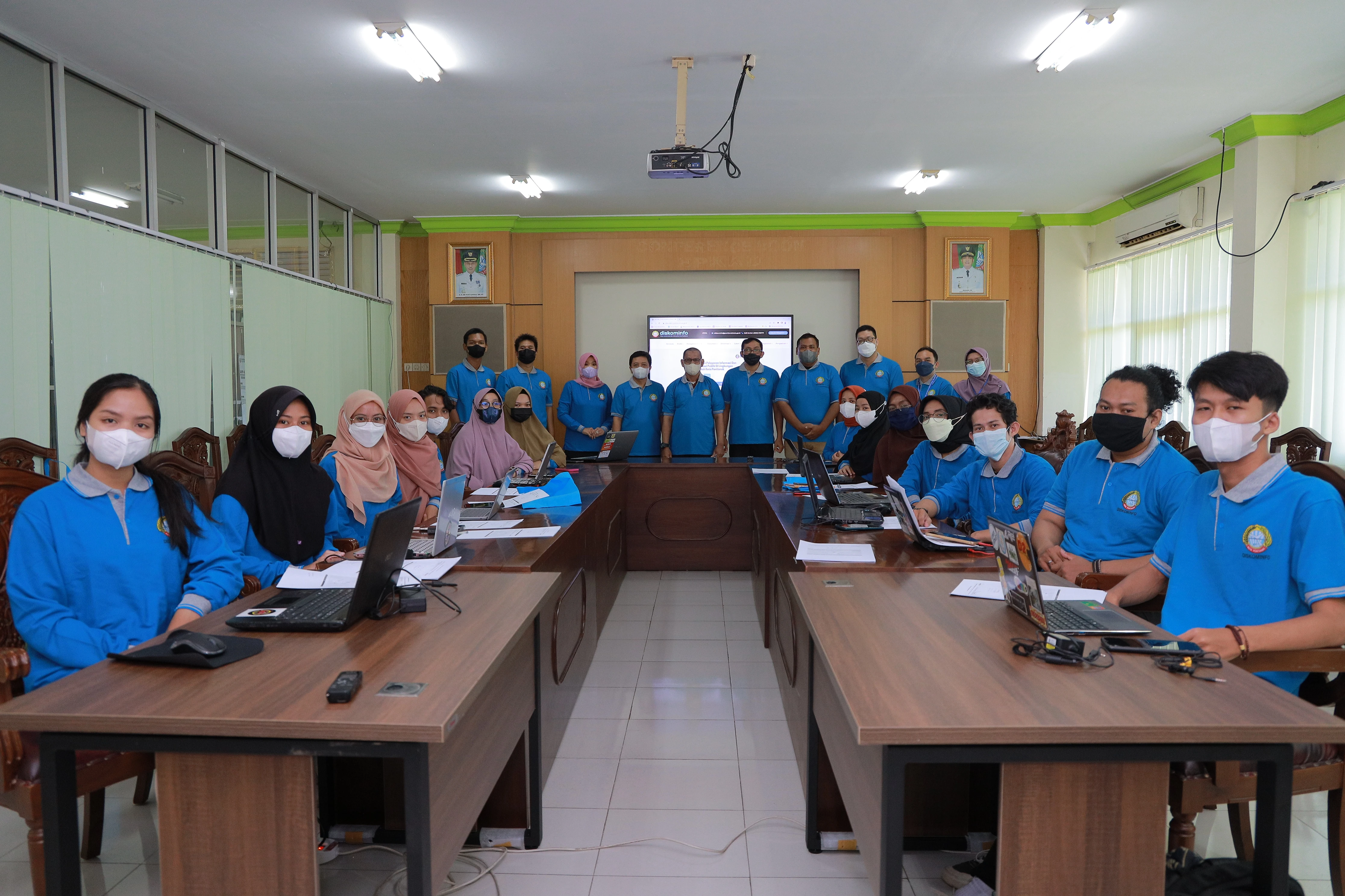 Manfaatkan Teknologi Informasi Sebarluaskan Pesan Positif