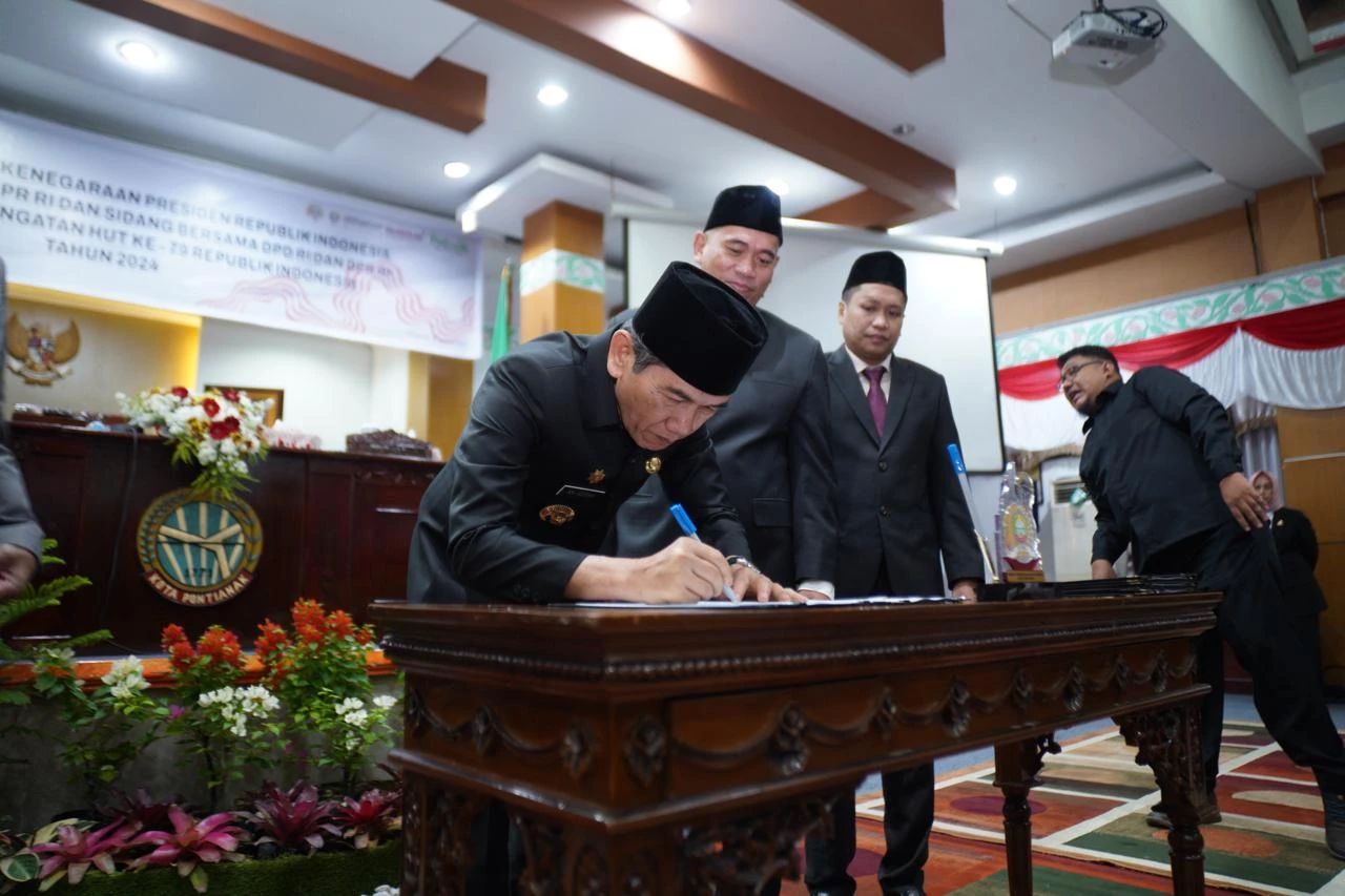 Target Pembangunan Selaras Dinamika Asumsi Dasar Ekonomi Makro Target Pembangunan Selaras Dinamika Asumsi Dasar Ekonomi Makro