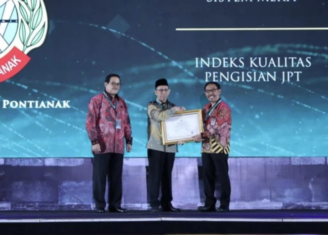 KASN Anugerahkan Pemkot Pontianak Dua Penghargaan