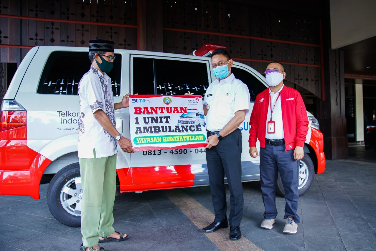 Serahkan Bantuan Ambulance dari Telkom, Wali Kota Harap Bermanfaat Bagi Masyarakat