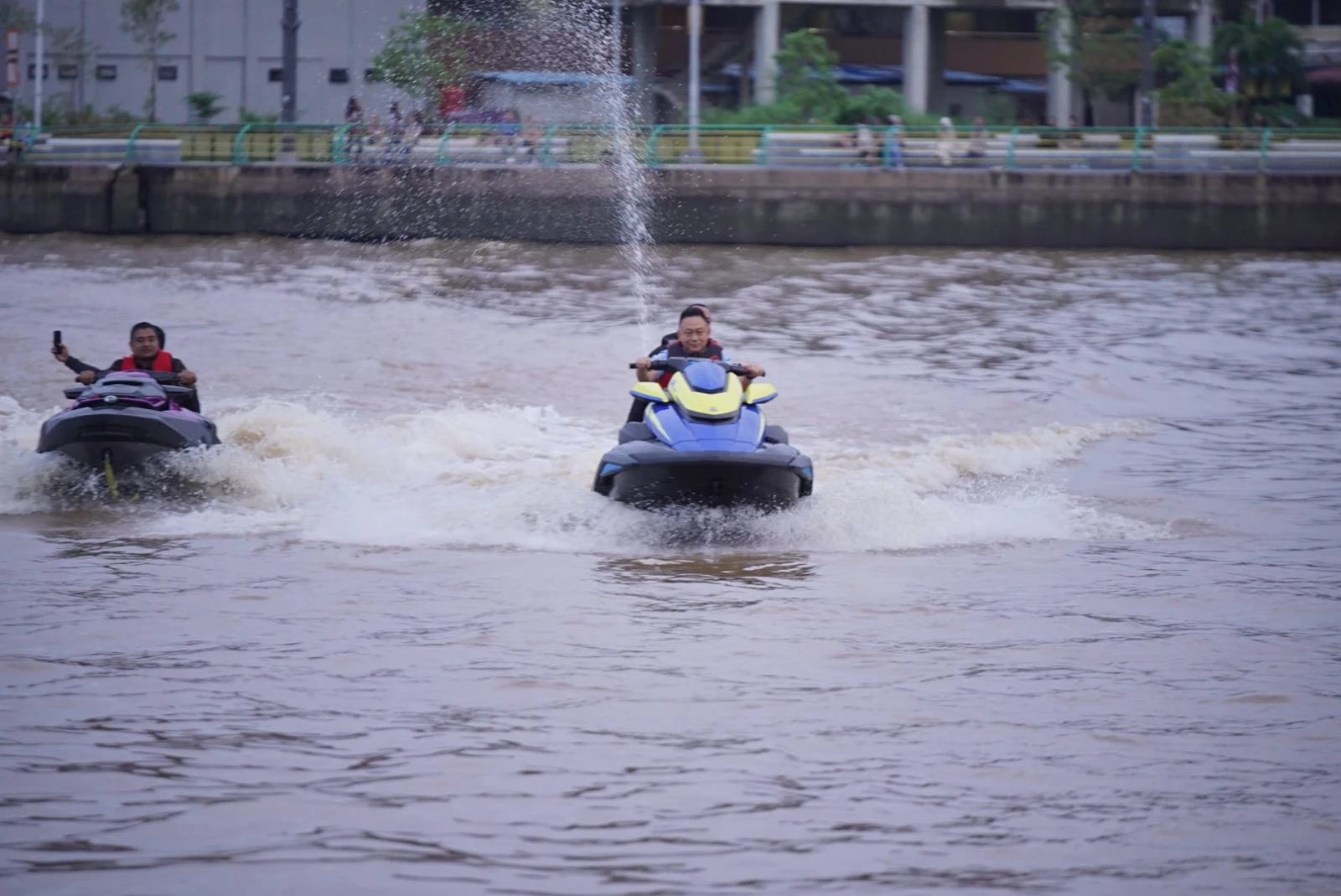 Edi Jajal Jetski di Sungai Kapuas, Dorong Potensi Wisata Air