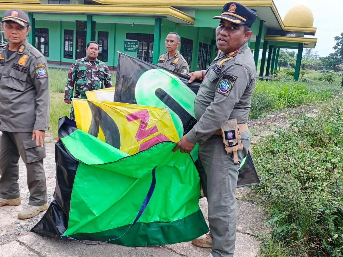 Lagi, Satpol PP Amankan 60 Layangan di Pontianak Utara