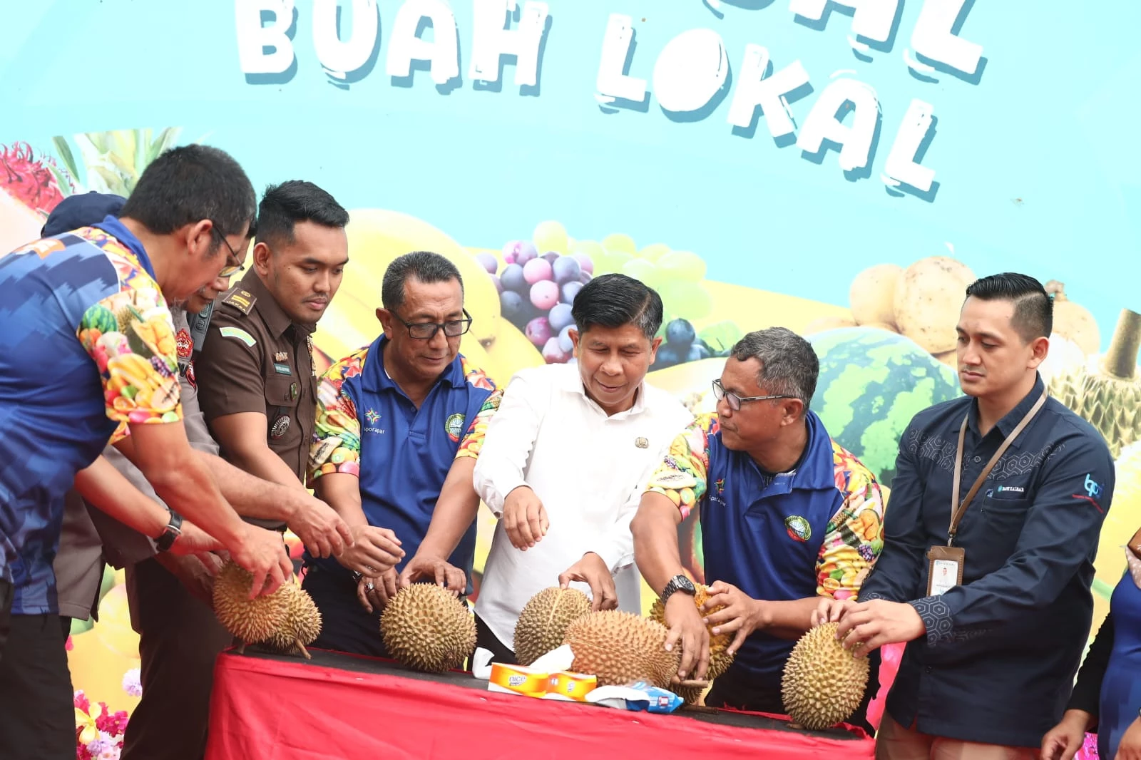 Festival Buah Lokal Perkenalkan Aneka Ragam Buah-buahan Festival Buah Lokal Perkenalkan Aneka Ragam Buah-buahan