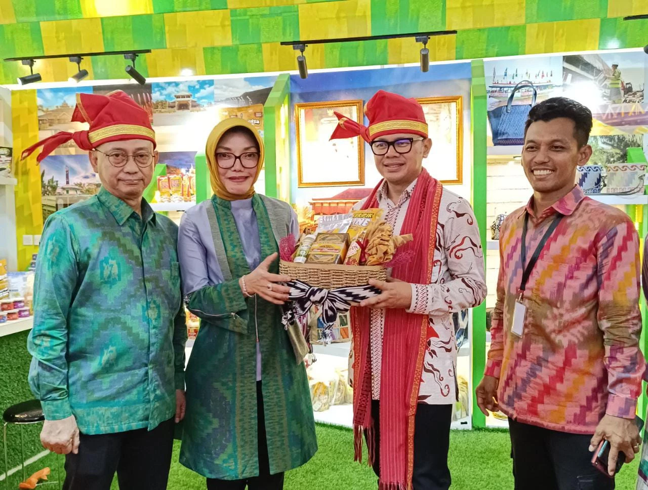 Produk Khas Pontianak Pikat Turis Asing di ICE Makassar