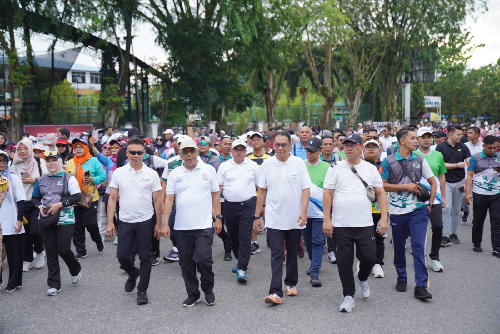 Wako ‘Fun Walk’ Bareng Ribuan ASN Pemkot Pontianak
