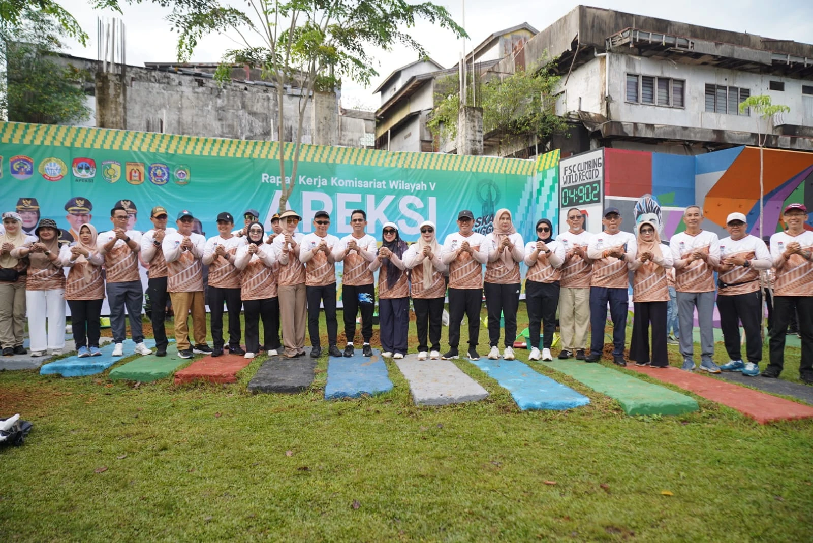 Wali Kota se-Kalimantan Gowes Bareng Keliling Pontianak