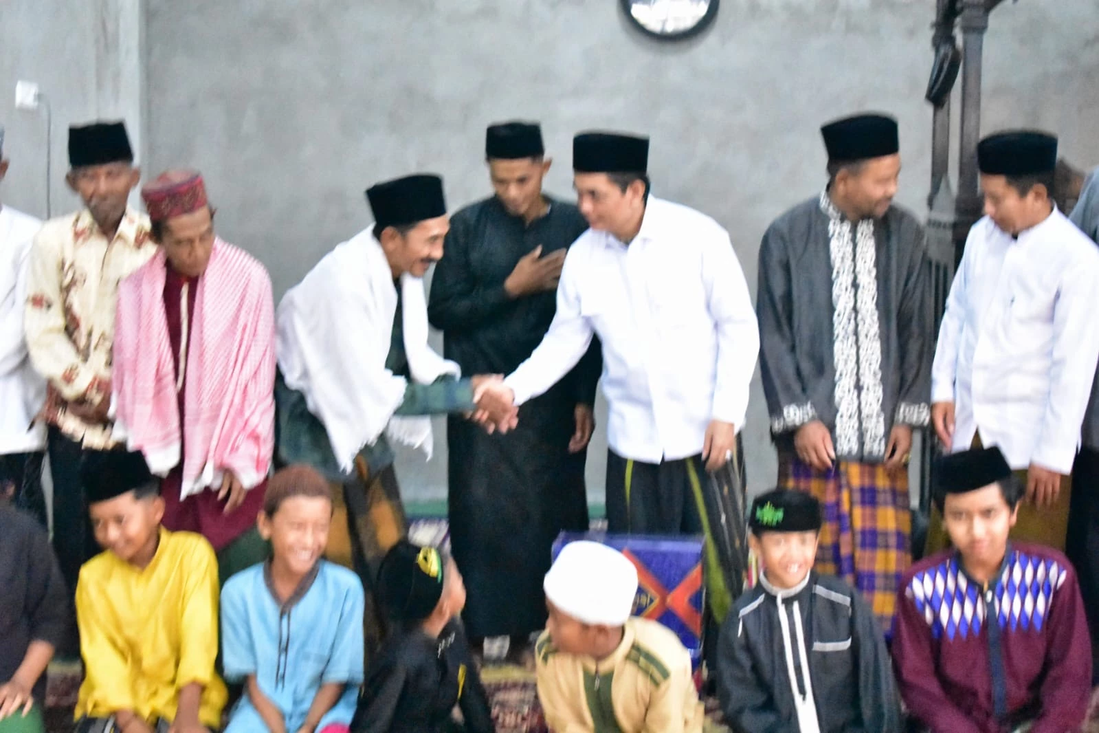 Bahasan Sampaikan Pesan Pentingnya Mengawasi Aktivitas Anak Bahasan Sampaikan Pesan Pentingnya Mengawasi Aktivitas Anak