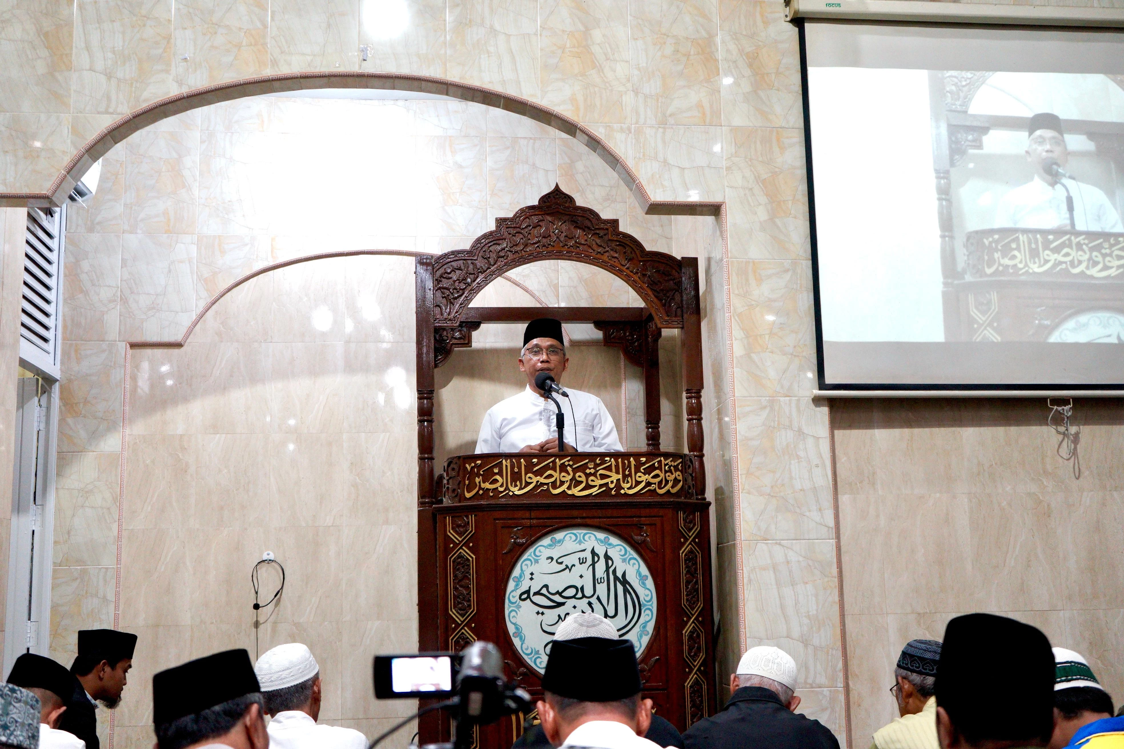 Safari Ramadan, Amirullah Sampaikan Program Strategis untuk Kesejahteraan Warga