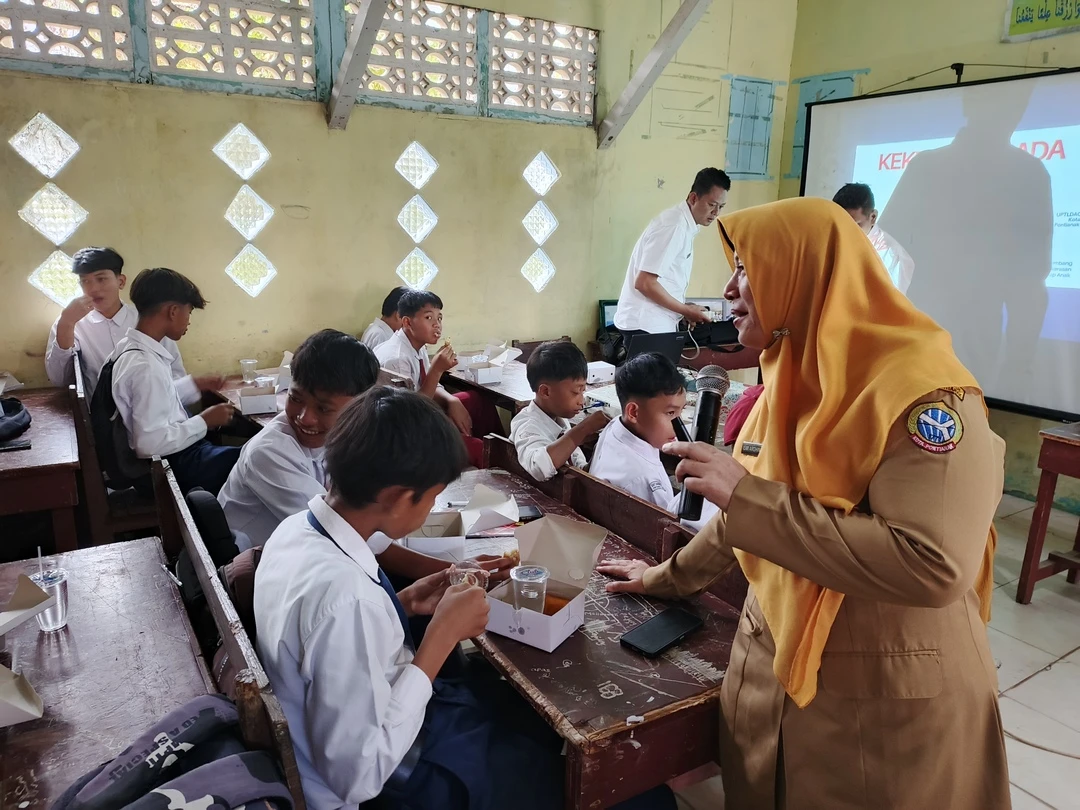 Bentengi Anak dari Kekerasan, Dinsos Gelar Sosialisasi di Sekolah