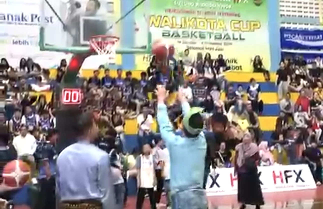 Wali Kota Cup 2025 Catat Rekor Peserta Terbanyak Kejuaraan Basket di Pontianak Wali Kota Cup 2025 Catat Rekor Peserta Terbanyak Kejuaraan Basket di Pontianak