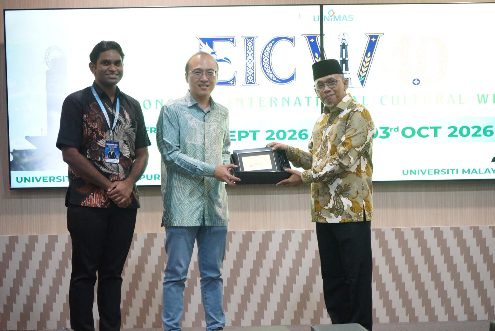 Sekda Ajak Mahasiswa UNTAN dan UNIMAS Bertukar Ilmu untuk Kemajuan Kota