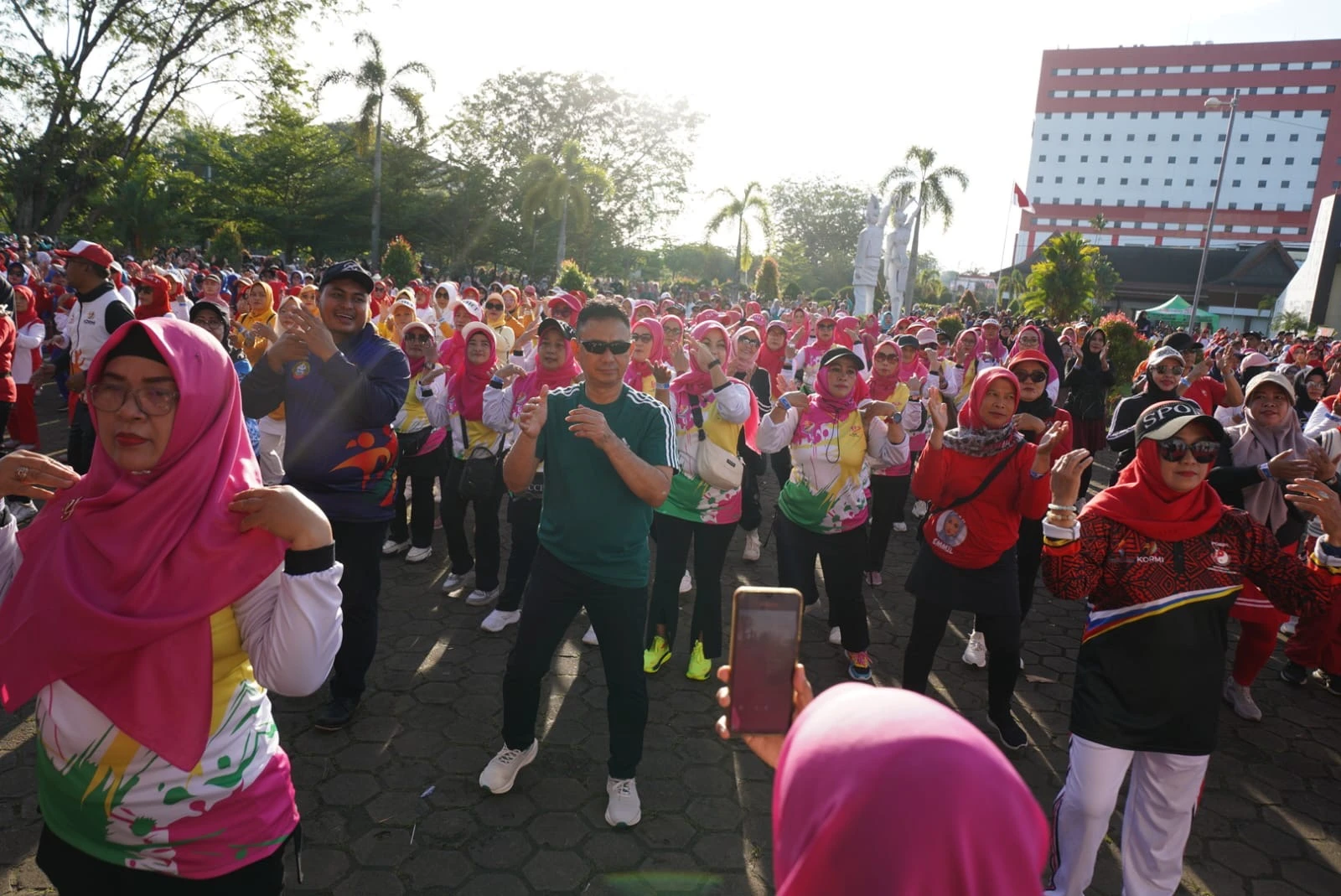 Berbaur Bersama Warga, Edi Kamtono Ikut Senam Massal KORMI