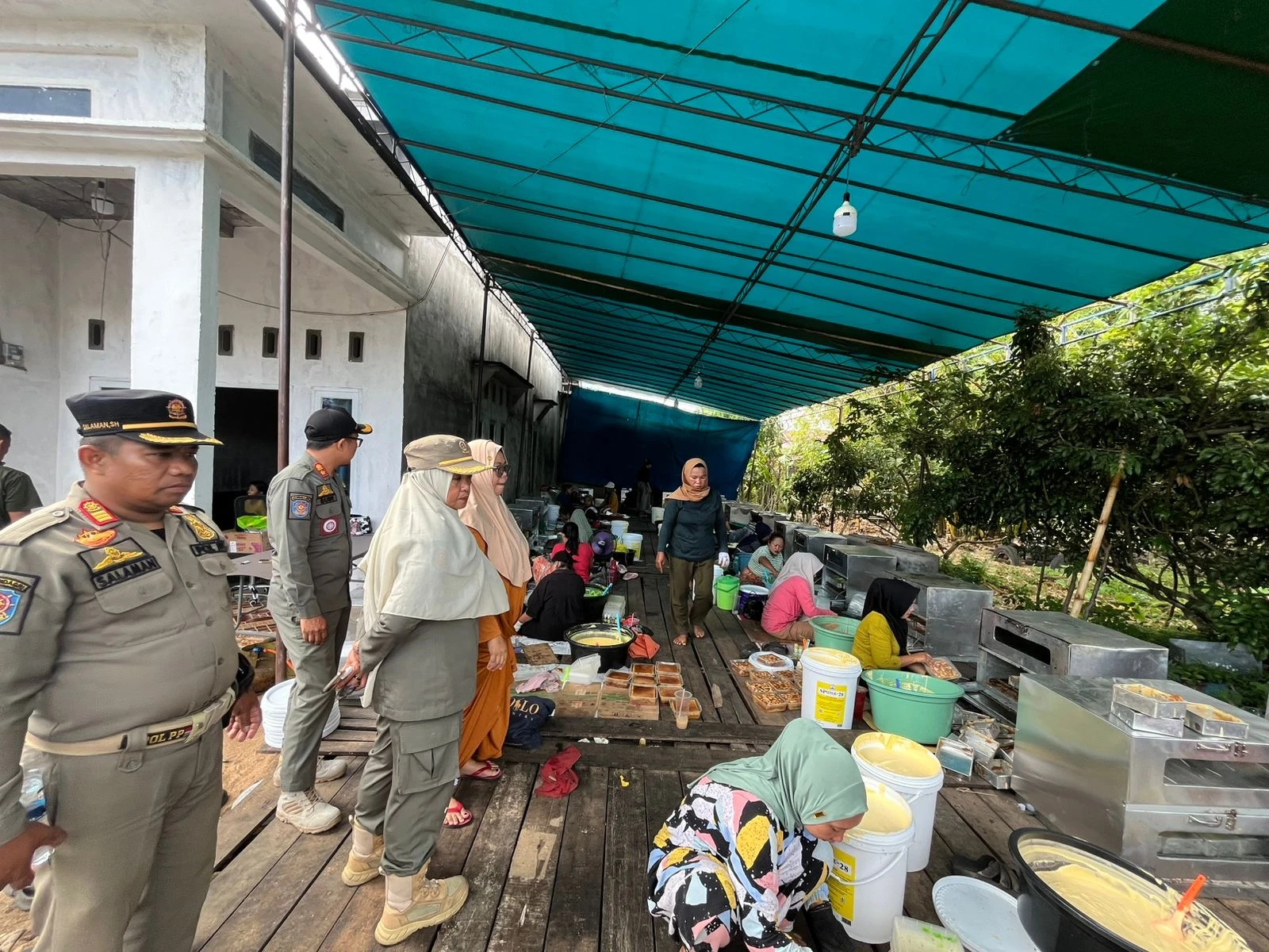 Satpol PP Pontianak Tertibkan Penggunaan LPG 3kg oleh Pelaku Usaha