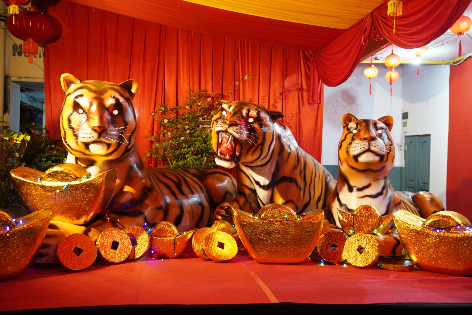 Wako Edi Kamtono : Hiasan Ornamen dan Lampion Semarakkan Perayaan Imlek Wako Edi Kamtono : Hiasan Ornamen dan Lampion Semarakkan Perayaan Imlek