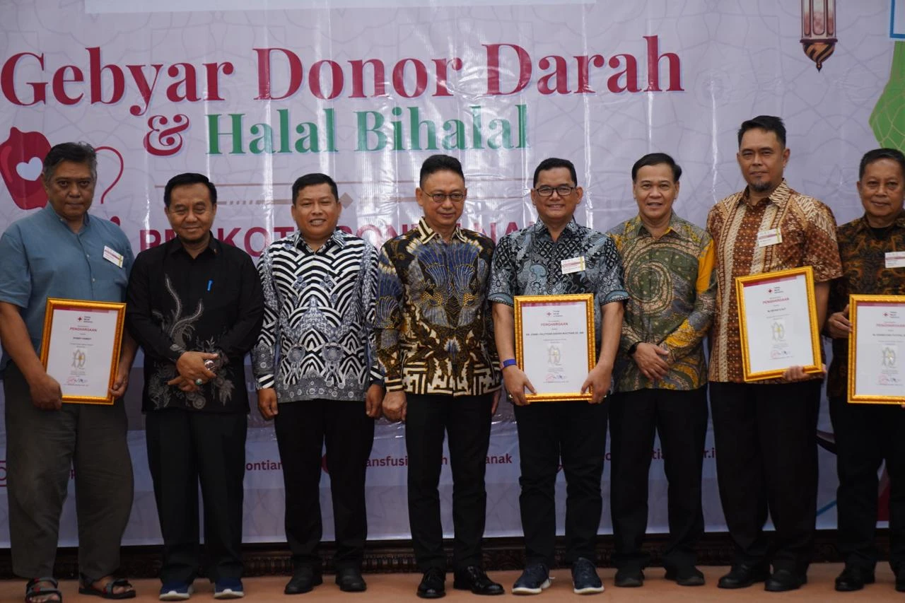 63 Pahlawan Kemanusiaan Terima Penghargaan dari PMI Pontianak