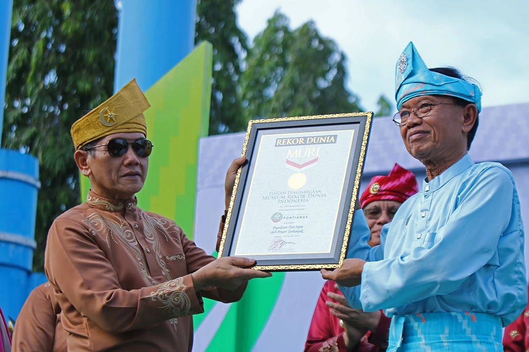 33.074 Peserta Tari Jepin Pecahkan Rekor Dunia MURI