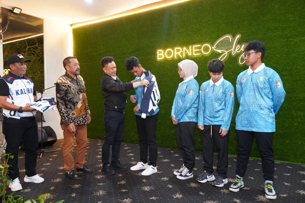 Edi Kamtono Beri Dukungan Atlet Perbakin yang akan Berlaga di POPNAS Edi Kamtono Beri Dukungan Atlet Perbakin yang akan Berlaga di POPNAS