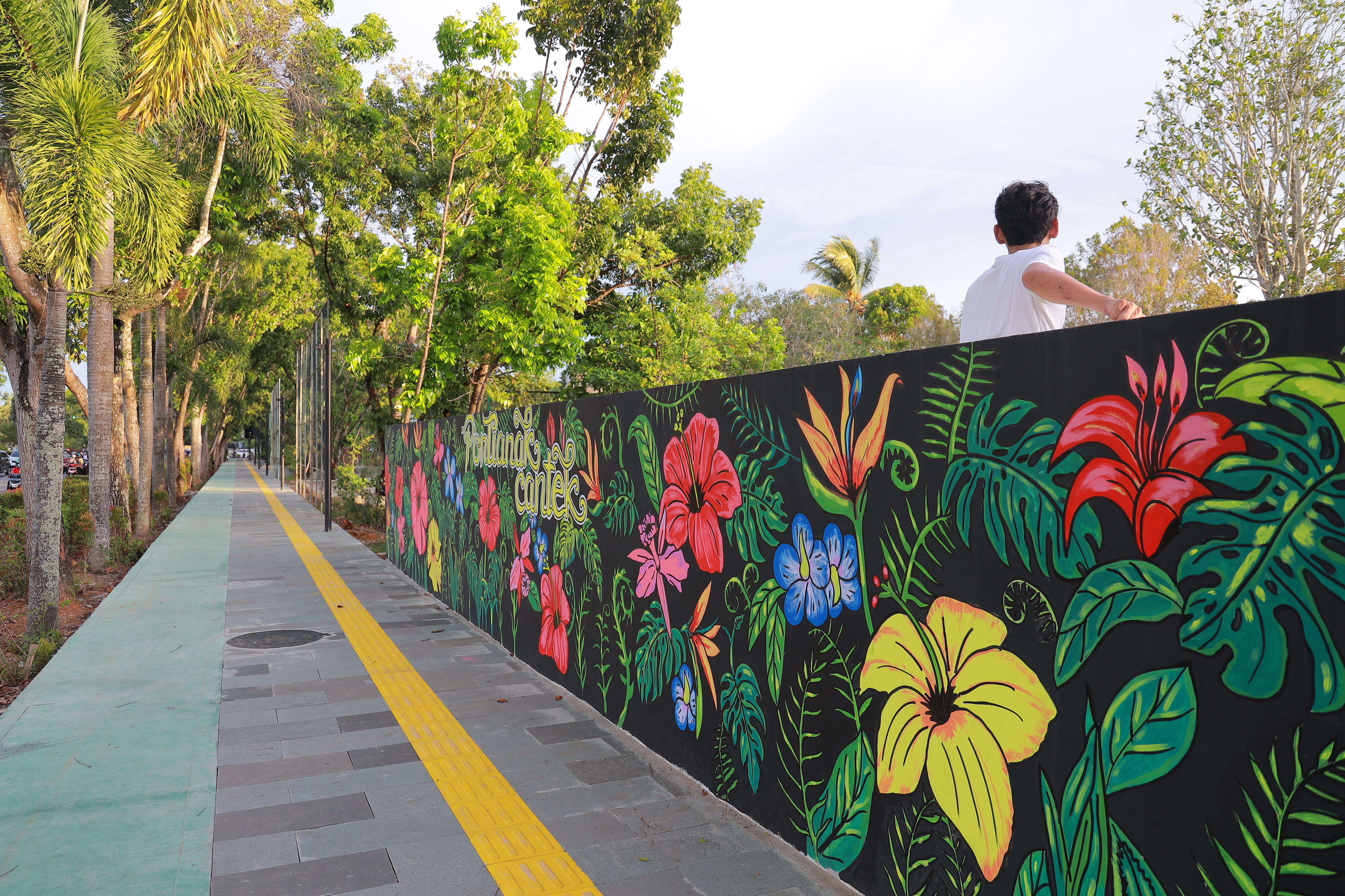 Pj Wako Minta Penataan Tiang Listrik Utamakan Estetika dan Keselamatan Publik