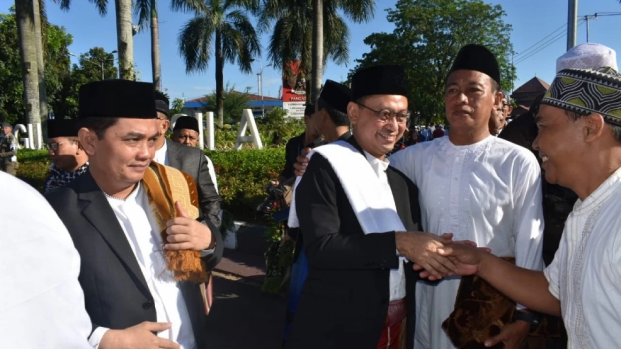 Edi Kamtono : Jadikan Momentum Idul Fitri Sarana Merajut Silaturahmi Edi Kamtono : Jadikan Momentum Idul Fitri Sarana Merajut Silaturahmi