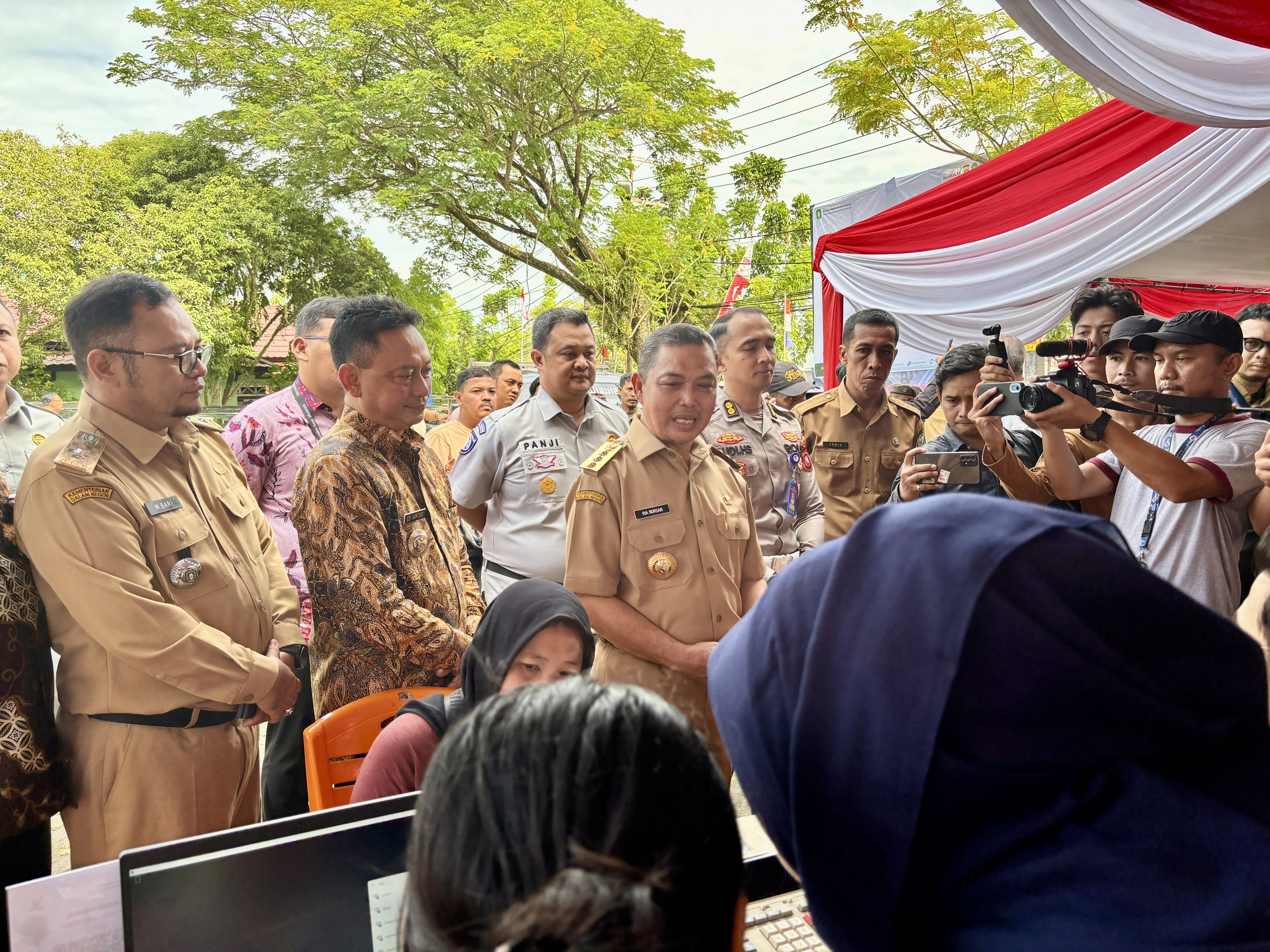 Wako Edi Kamtono Apresiasi SAMSAT GOKATAN Permudah Warga Wako Edi Kamtono Apresiasi SAMSAT GOKATAN Permudah Warga