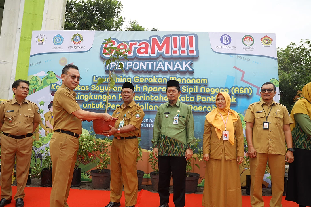 Kendalikan Inflasi, Pemkot Pontianak Canangkan Gerakan Menanam Sayur Kendalikan Inflasi, Pemkot Pontianak Canangkan Gerakan Menanam Sayur