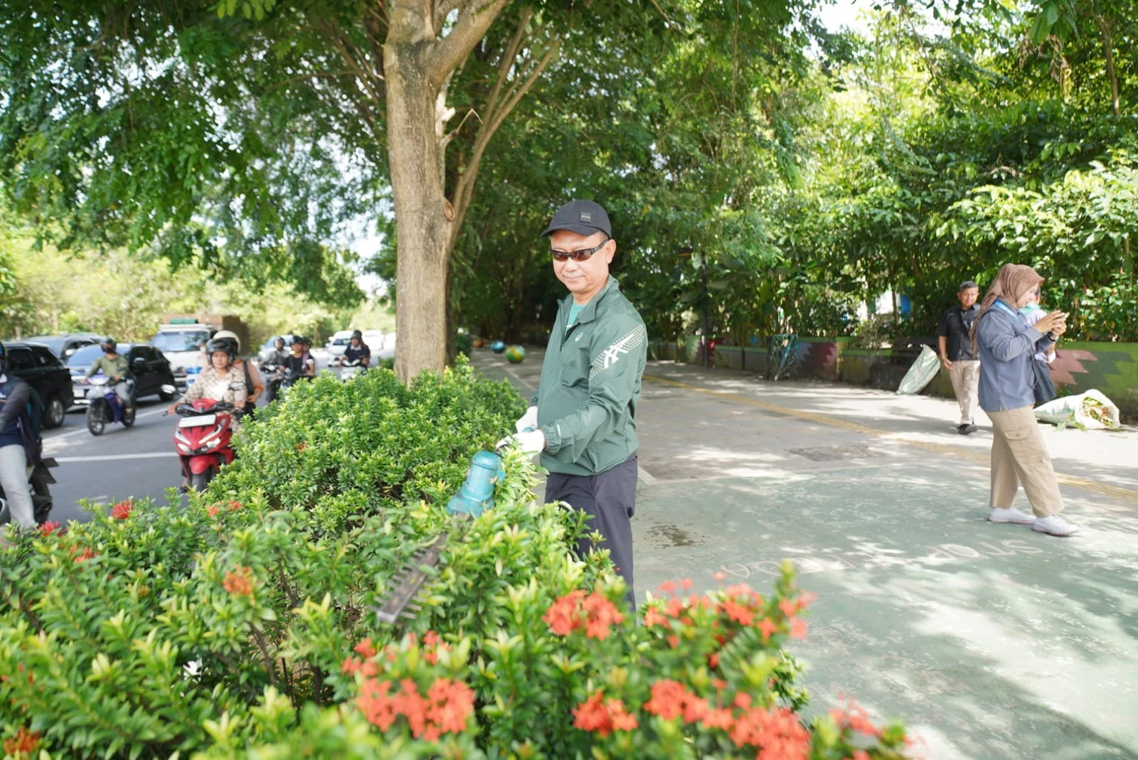 Maksimalkan Kebersihan Kota, Pemkot Lengkapi Kendaraan Penyapu Trotoar dan Jalan