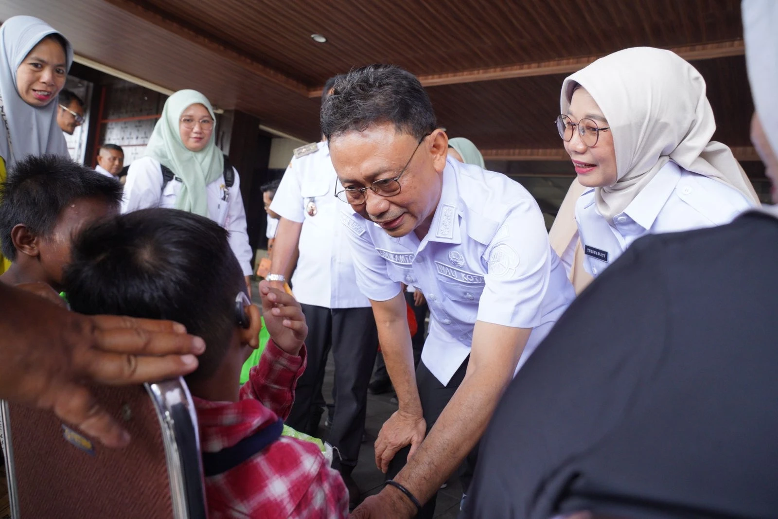 Wako Serahkan 151 paket Bantuan Sembako dan Nutrisi bagi Disabilitas