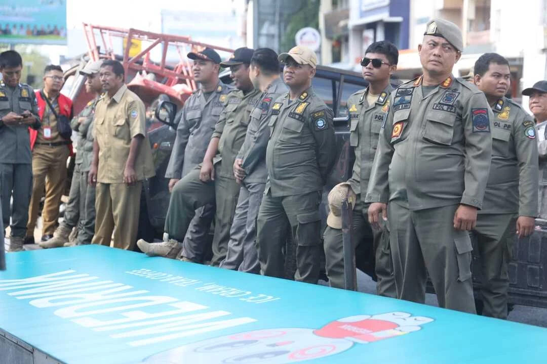 Langgar Aturan, Satu Kafe di Gajah Mada Dibongkar Satpol PP Pontianak Langgar Aturan, Satu Kafe di Gajah Mada Dibongkar Satpol PP Pontianak