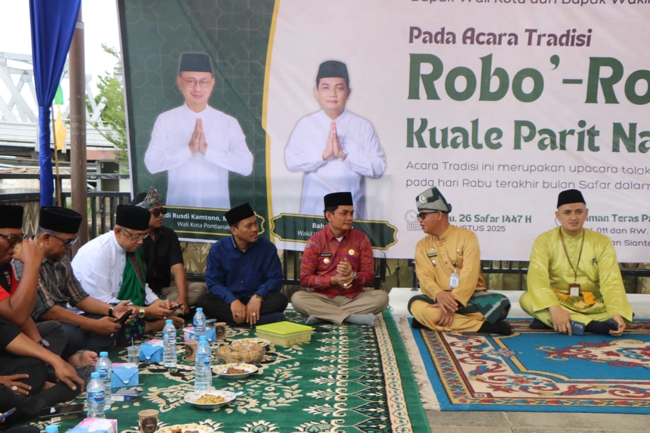 Bahasan: Tradisi Robo-robo Perekat Kebersamaan di Pontianak Bahasan: Tradisi Robo-robo Perekat Kebersamaan di Pontianak
