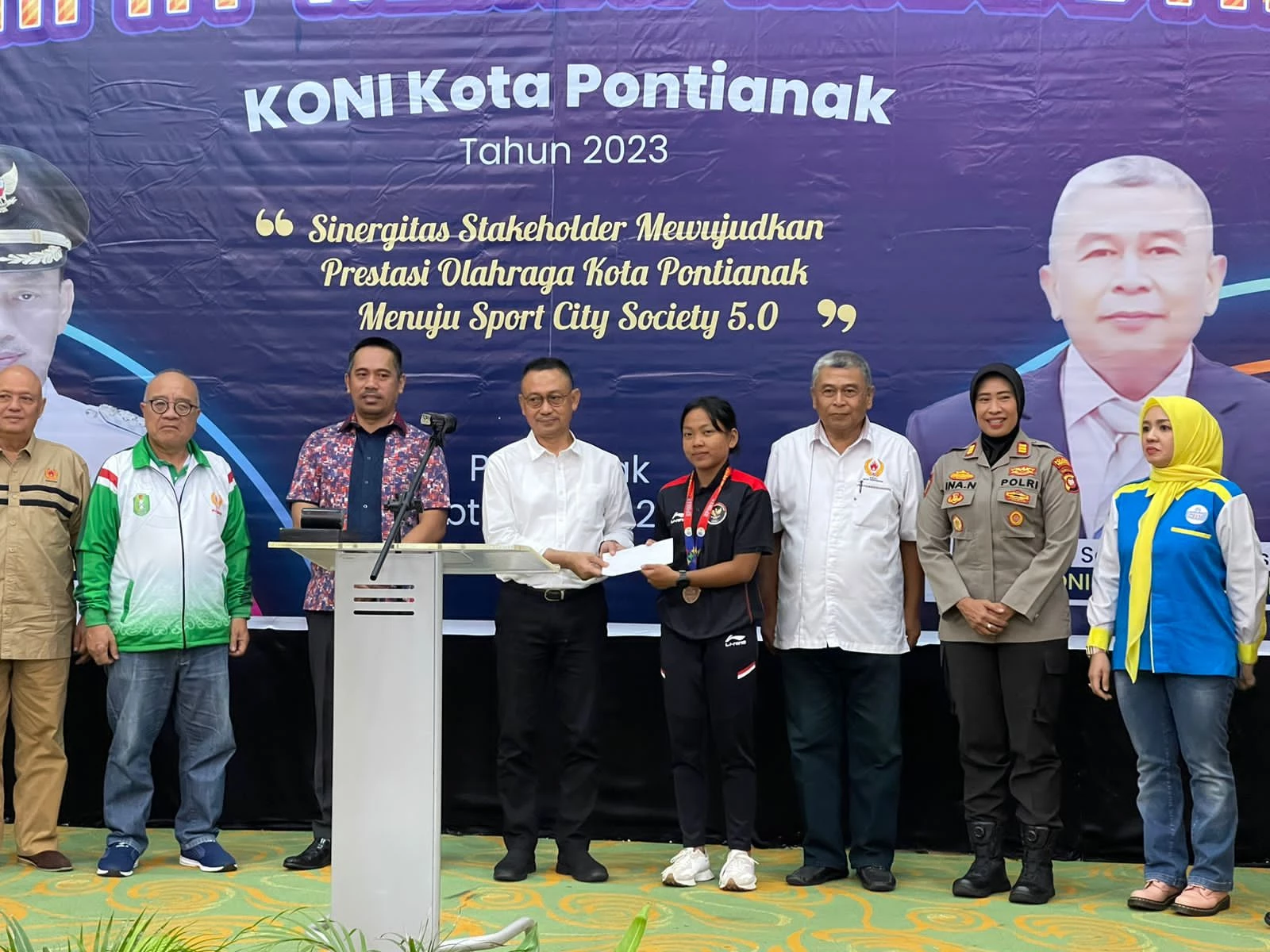 Wujudkan Prestasi Olahraga Menuju Pontianak Sport City Wujudkan Prestasi Olahraga Menuju Pontianak Sport City