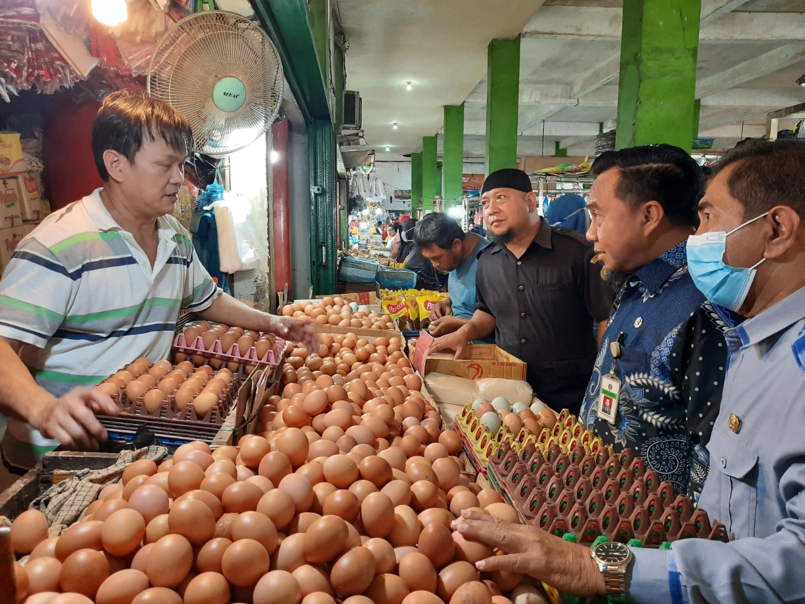 Satgas Pangan Pastikan Ketersediaan Bahan Pokok Pontianak Aman Satgas Pangan Pastikan Ketersediaan Bahan Pokok Pontianak Aman